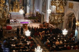 Stiller Advent Klagenfurt DOM